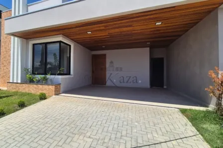 Casa de Condomínio com 4 Quartos à venda, 200m² no Jardim Maria Cândida, Caçapava