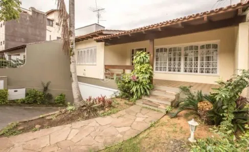 Casa com 4 Quartos à venda, 309m² no Medianeira, Porto Alegre