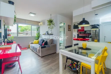 Apartamento com 2 Quartos à venda, 58m² no Passo da Areia, Porto Alegre