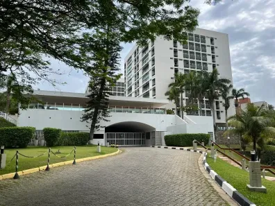 Apartamento com 3 Quartos para venda ou aluguel, 140m² no Mar e Céu, Guarujá