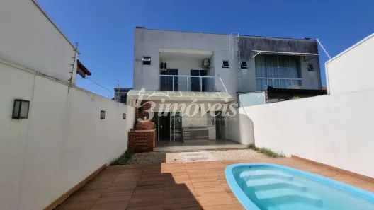 Sobrado com 3 Quartos para alugar, 176m² no Praia dos Amores, Balneário Camboriú