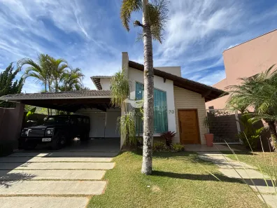 Casa de Condomínio com 4 Quartos para alugar, 242m² no São Pedro, Juiz de Fora