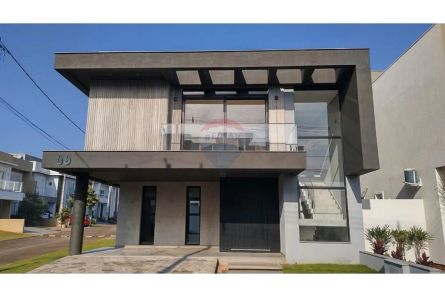 Casa de Condomínio com 3 Quartos à venda, 220m² no Central Park, Cachoeirinha
