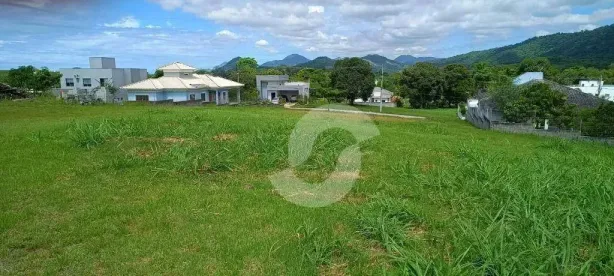 Lote/Terreno à venda, 606m² no Ubatiba, Maricá