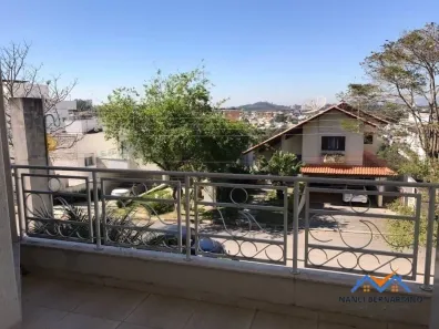 Casa de Condomínio com 3 Quartos para venda ou aluguel, 630m² no Jardim das Cerejeiras, Arujá