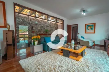 Casa com 5 Quartos à venda, 350m² no São Francisco, Niterói