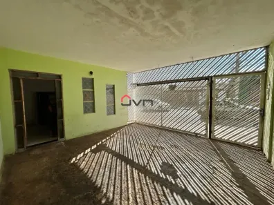 Casa com 3 Quartos à venda, 230m² no Presidente Roosevelt, Uberlândia