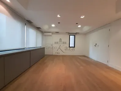 Prédio Comercial à venda, 44m² no Vila Nova Conceição, São Paulo