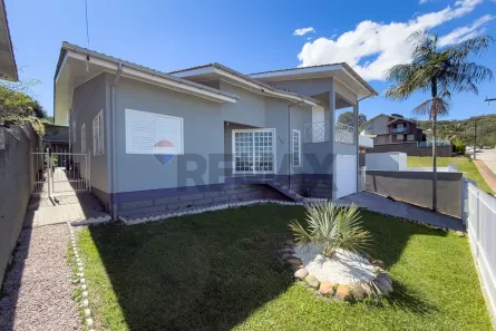 Casa com 4 Quartos à venda, 226m² no Comerciário, Criciúma