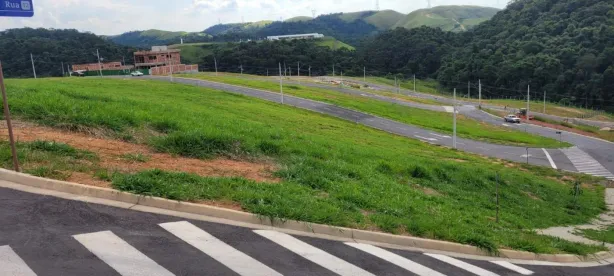 Lote/Terreno à venda, 300m² no Casa de Pedra, Volta Redonda