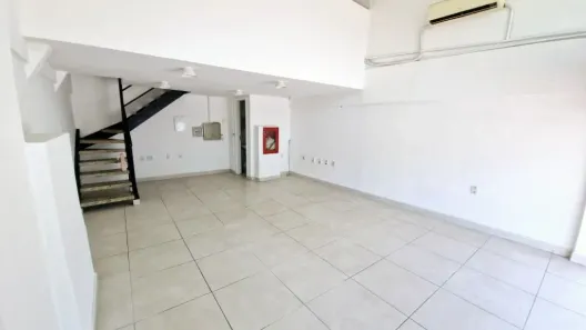 Ponto Comercial para alugar, 55m² no Freguesia (Jacarepaguá), Rio de Janeiro