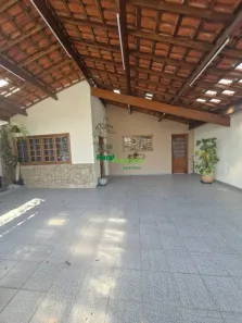 Casa com 4 Quartos à venda, 280m² no Moreira César, Pindamonhangaba