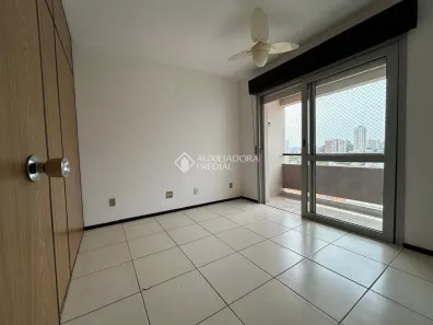 Kitnet com 1 Quarto à venda, 45m² no Centro, Novo Hamburgo