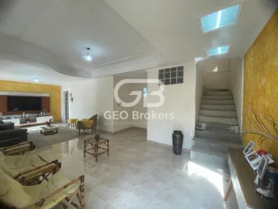 Sobrado com 2 Quartos à venda, 140m² no Cidade Jardim, Jacareí