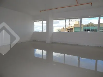 Sala Comercial à venda, 47m² no Passo da Areia, Porto Alegre