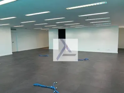 Sala Comercial para alugar, 237m² no Vila Olímpia, São Paulo