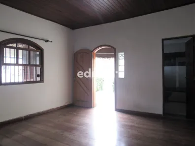 Imóvel Comercial com 4 Quartos à venda, 275m² no Santa Paula, São Caetano do Sul