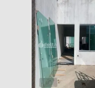 Casa com 3 Quartos à venda, 82m² no Laranjeiras, Uberlândia