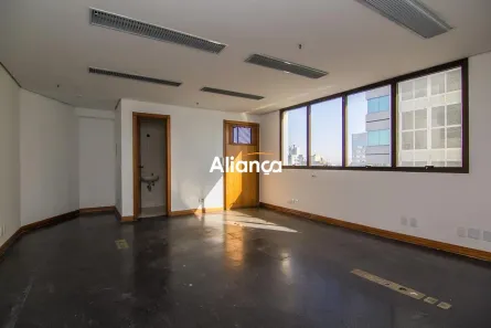 Sala Comercial para alugar, 38m² no Boa Vista, Porto Alegre