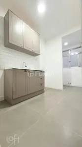 Apartamento com 2 Quartos à venda, 57m² no Passo da Areia, Porto Alegre