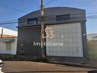 Galpão/Depósito/Armazém para alugar, 420m² no Marta Helena, Uberlândia