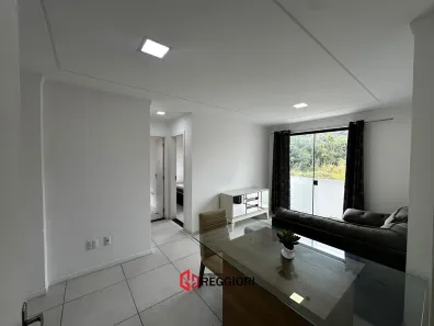 Apartamento com 2 Quartos para alugar, 69m² no Monte Alegre, Camboriú