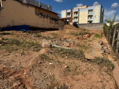 Lote/Terreno à venda, 360m² no Jardim Pacaembu, Valinhos