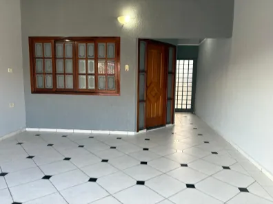 Casa com 3 Quartos para alugar, 150m² no Jardim São Francisco, Indaiatuba