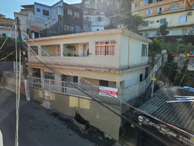 Casa com 5 Quartos à venda, 236m² no Morro São Bento, Santos