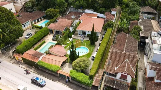 Casa com 3 Quartos à venda, 500m² no Centro, Petrópolis