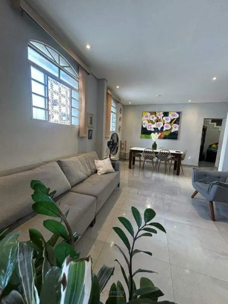 Casa com 5 quartos — Prado, Belo Horizonte