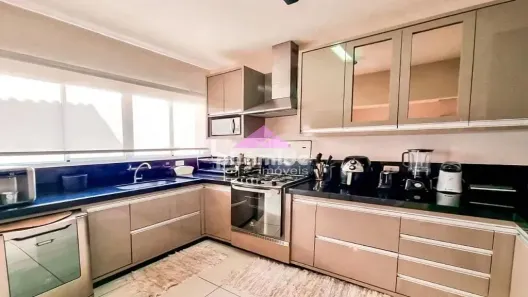 Casa com 3 Quartos para alugar, 150m² no Jardim Califórnia, Jacareí