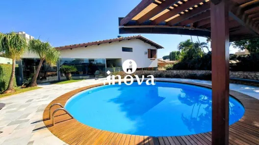 Casa com 5 Quartos à venda, 500m² no Santa Marta, Uberaba