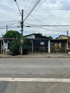 Casa com 2 Quartos à venda, 235m² no Jardim América, Goiânia