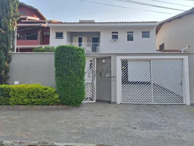 Sobrado com 5 Quartos à venda, 247m² no Jardim São Carlos, Campinas