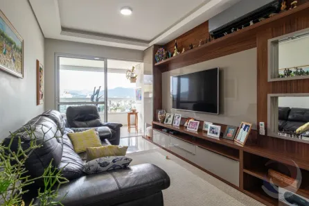 Apartamento com 3 Quartos à venda, 109m² no Agronômica, Florianópolis
