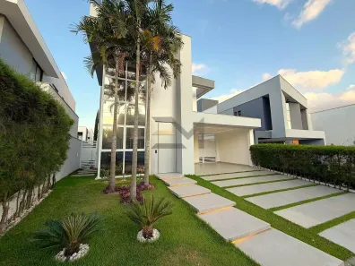 Casa de Condomínio com 4 Quartos para alugar, 250m² no Itararé, Campina Grande