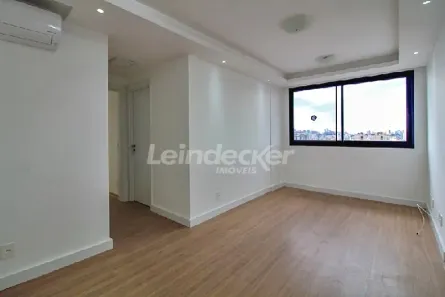 Apartamento com 2 Quartos para alugar, 58m² no Azenha, Porto Alegre