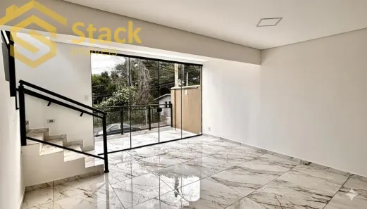 Sobrado com 4 Quartos à venda, 300m² no Vila Galvão, Jundiaí