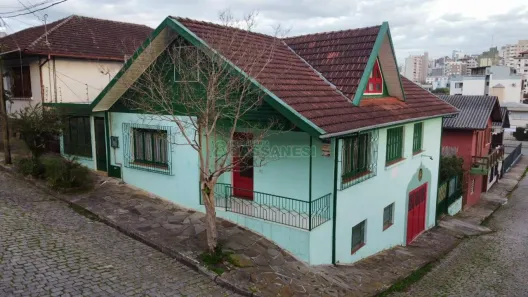 Casa com 5 Quartos à venda, 450m² no Centro, Caxias do Sul