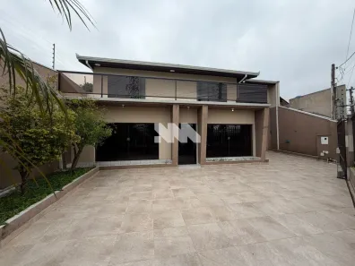 Casa com 3 Quartos para alugar, 400m² no Fazendinha, Curitiba