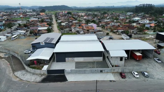 Galpão/Depósito/Armazém para alugar, 1033m² no Paranaguamirim, Joinville