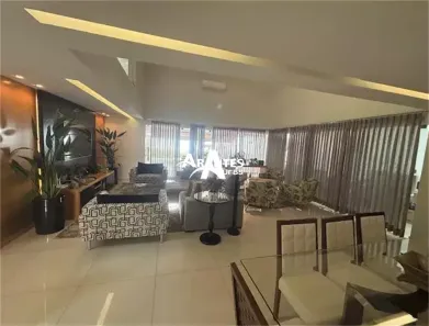 Casa com 3 Quartos à venda, 370m² no Jardim Karaíba, Uberlândia