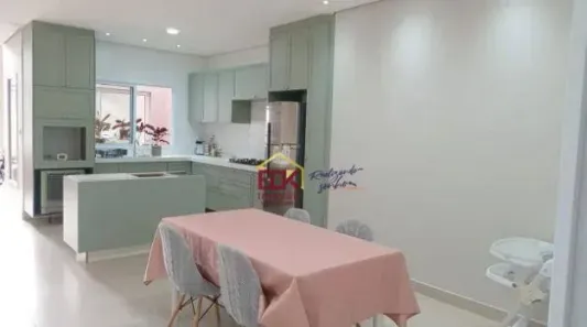 Casa de Condomínio com 3 Quartos à venda, 180m² no , Cachoeira Paulista