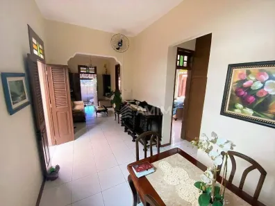 Casa com 5 Quartos à venda, 210m² no Santa Rosa, Niterói
