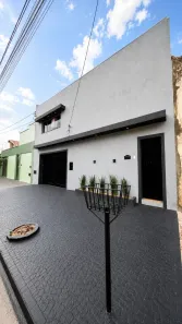 Casa com 4 Quartos à venda, 338m² no Universitário, Ituiutaba