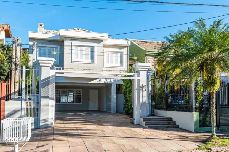 Casa com 4 Quartos à venda, 226m² no Espírito Santo, Porto Alegre