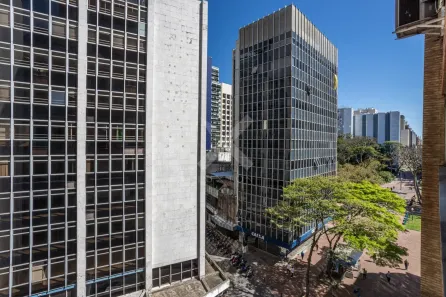 Sala Comercial para venda ou aluguel, 790m² no Centro Histórico, Porto Alegre