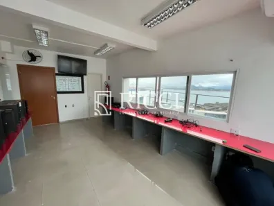 Sala Comercial à venda, 260m² no Centro, Santos