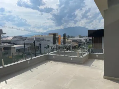 Casa de Condomínio com 3 Quartos para alugar, 270m² no Terras Alpha, Resende